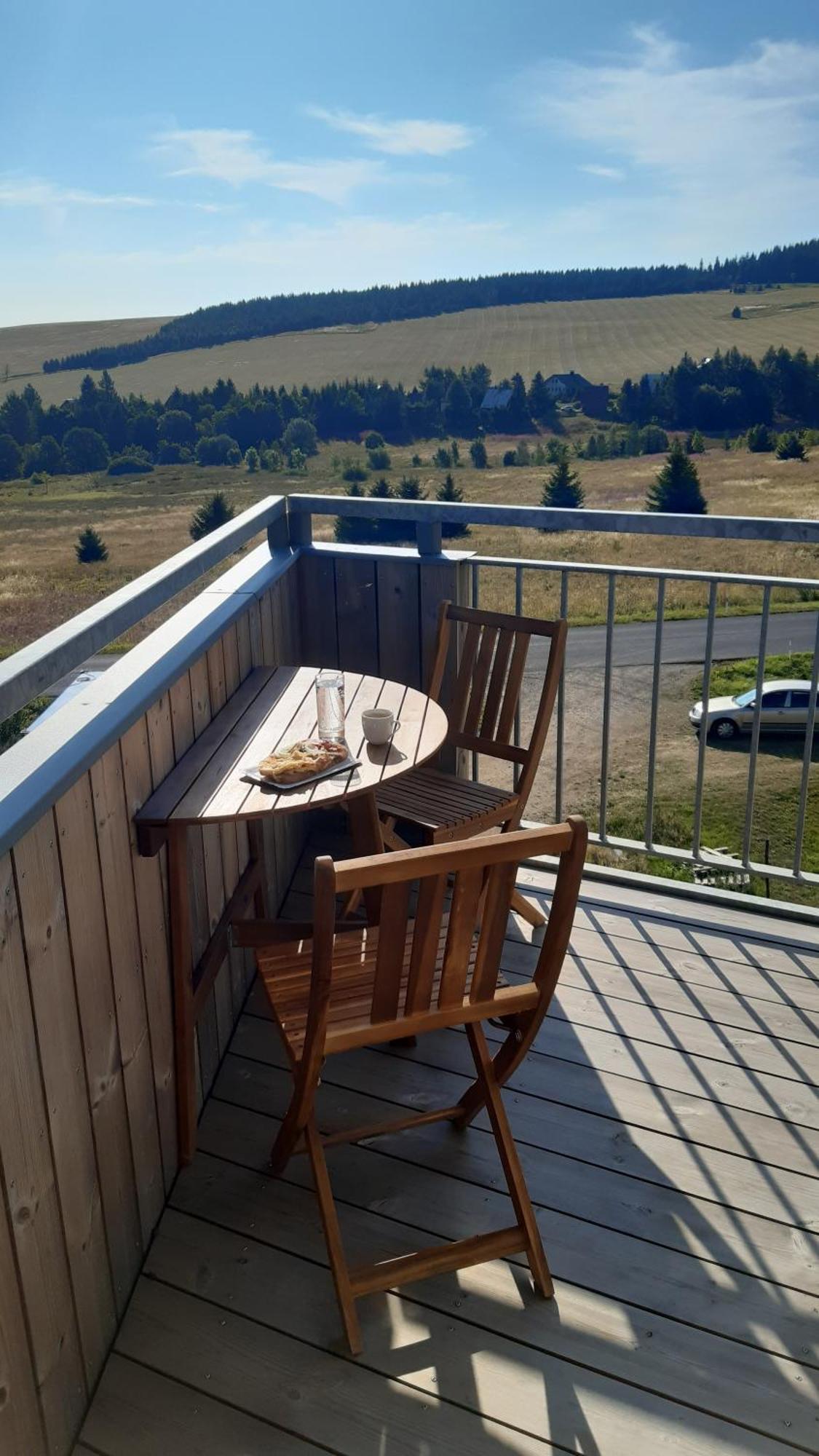 Mezonetovy Apartman Se Dvema Balkony A Vyhledem Loučná pod Klínovcem 外观 照片